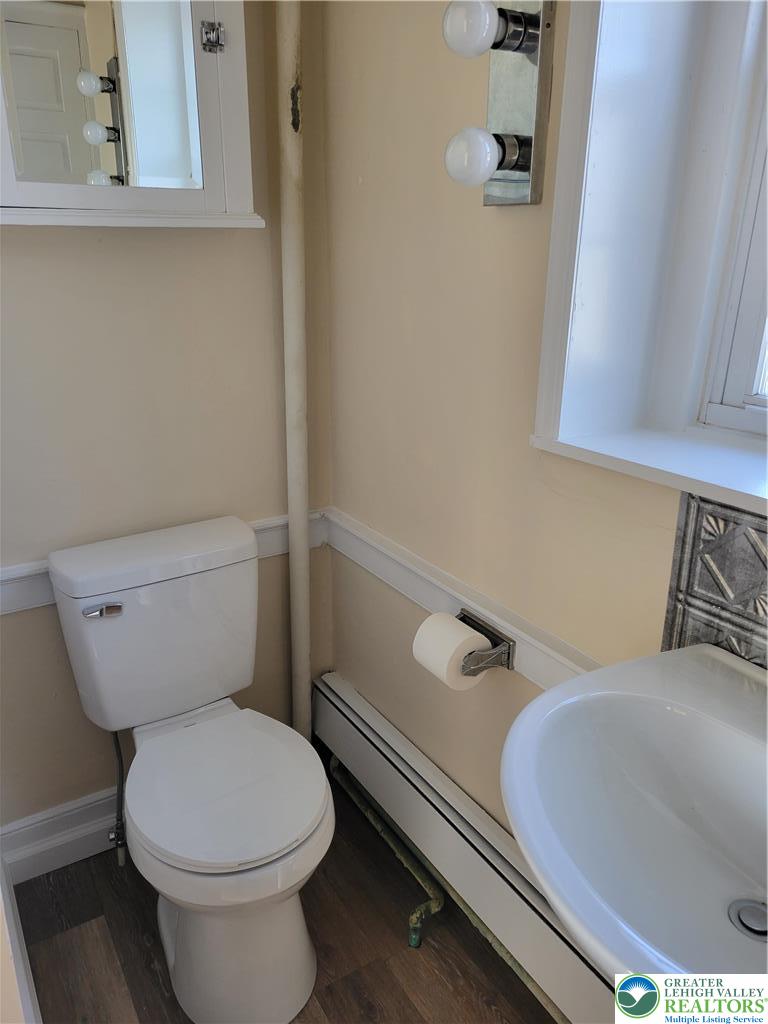 8043 Yeakel Road Property Photo 9