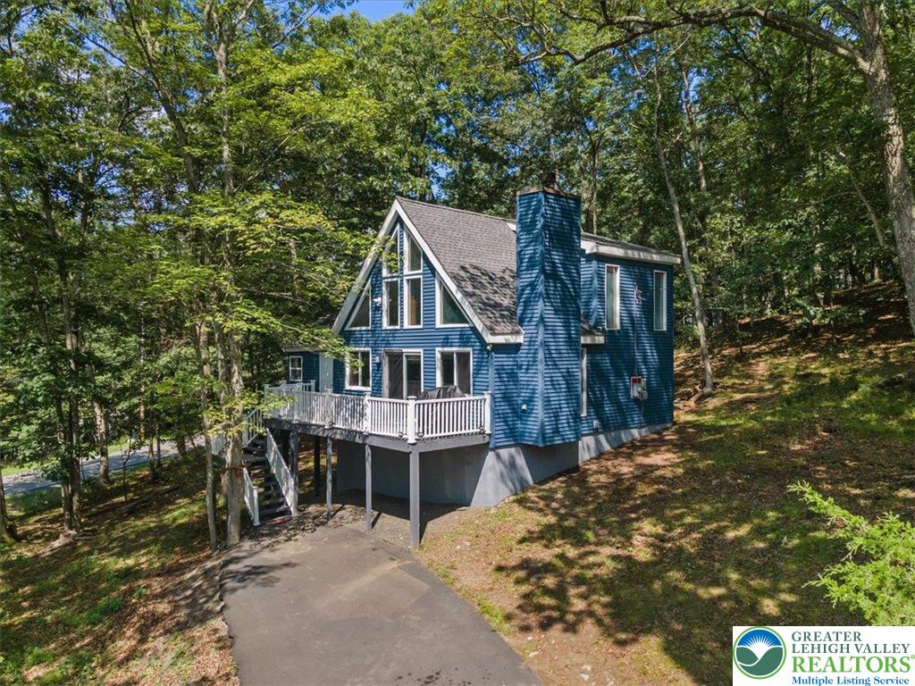 272 Stafford Drive Property Photo 1