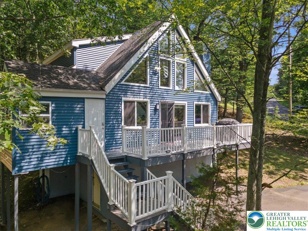 272 Stafford Drive Property Photo 6