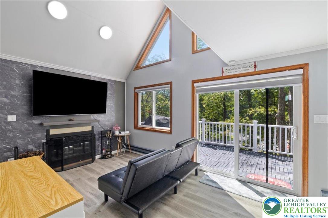272 Stafford Drive Property Photo 11