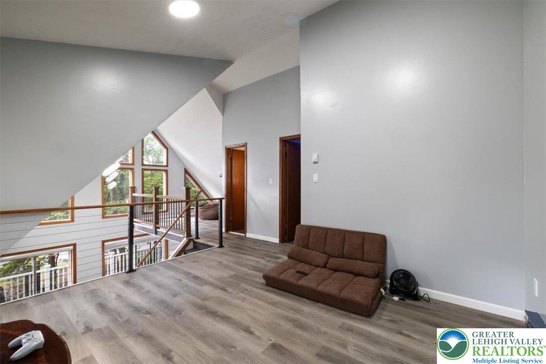 272 Stafford Drive Property Photo 28