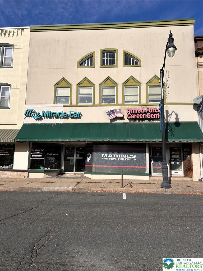 227 West Broad Street Property Photo 1