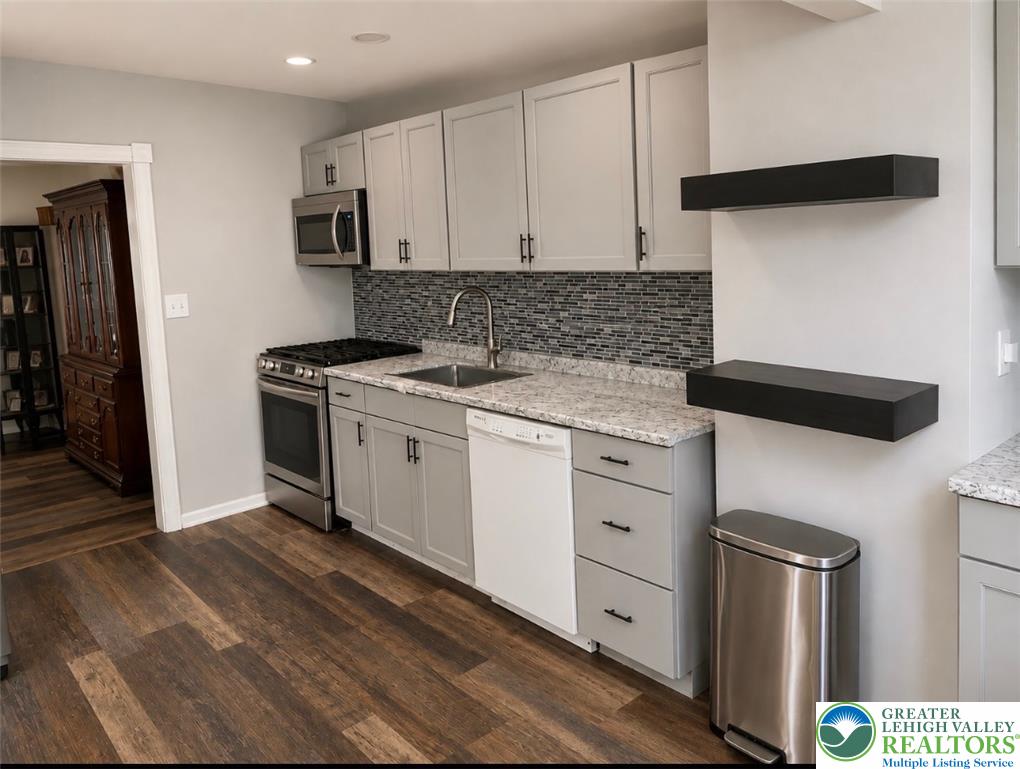 316 West Nesquehoning Street Property Photo 12