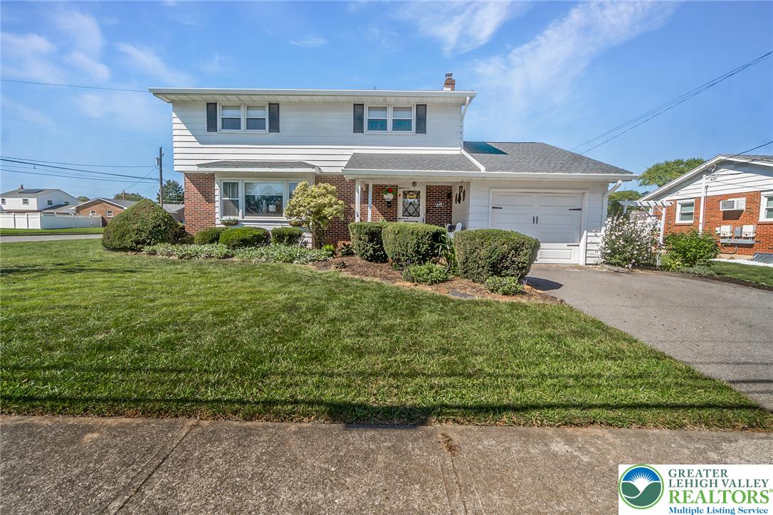 2405 Lafayette Avenue Property Photo 1