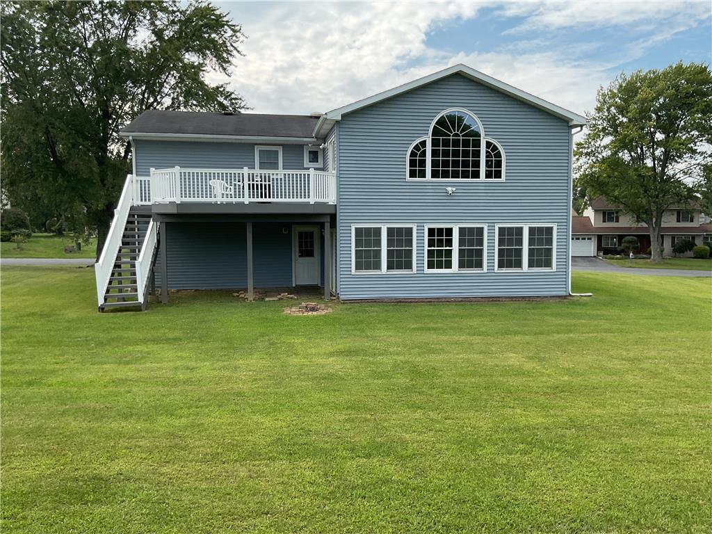 219 Murray Drive Property Photo 3