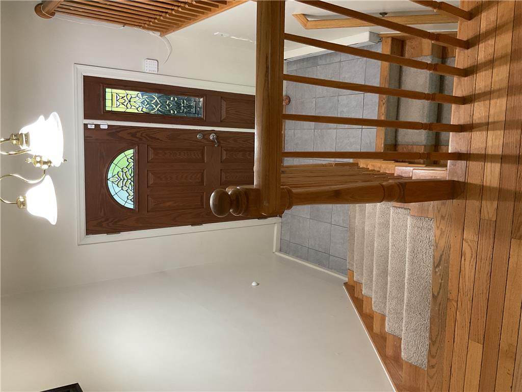219 Murray Drive Property Photo 4