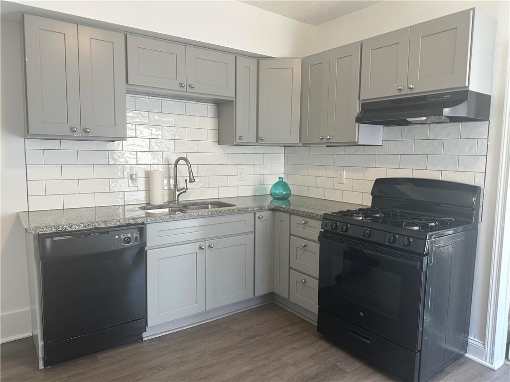 336 Coal Street Property Photo 2