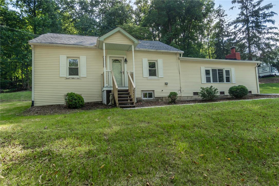 1712 Stonesthrow Road Property Photo 1