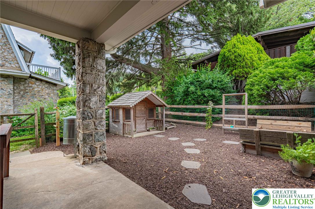 126 Parker Avenue Property Photo 12