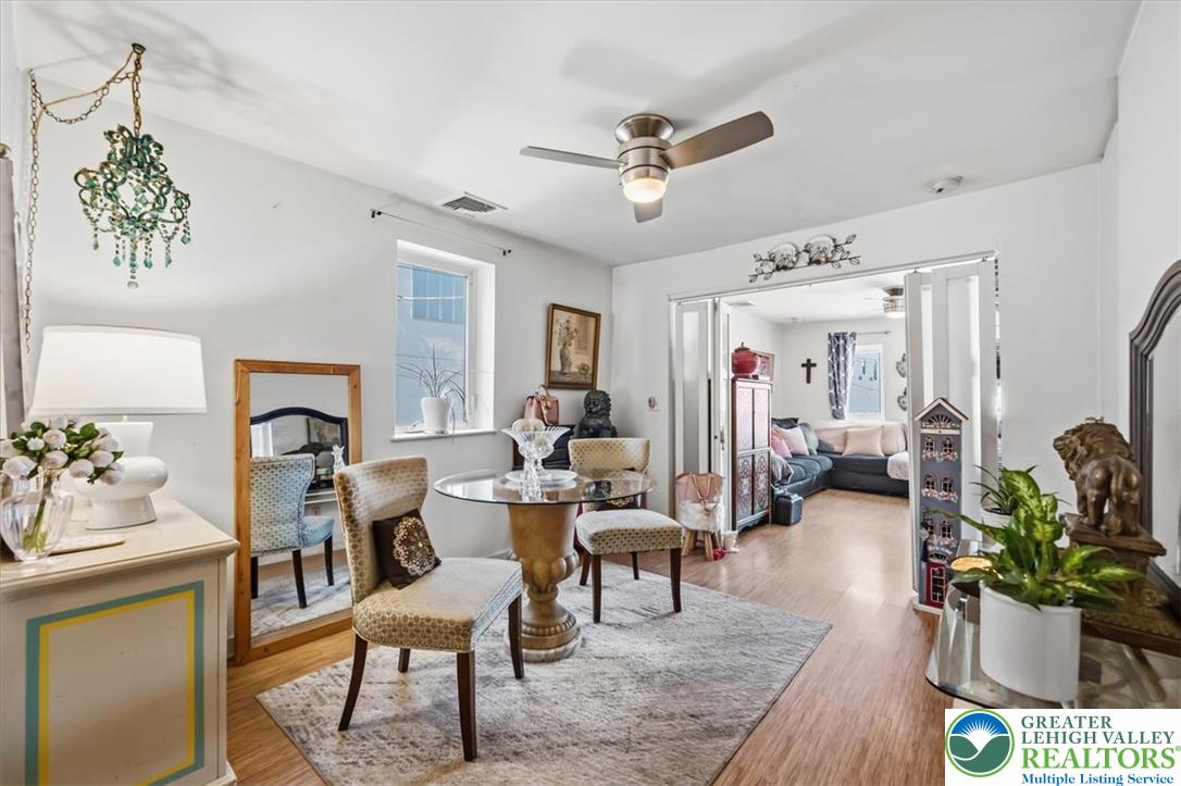 676 Pine Street Property Photo 20