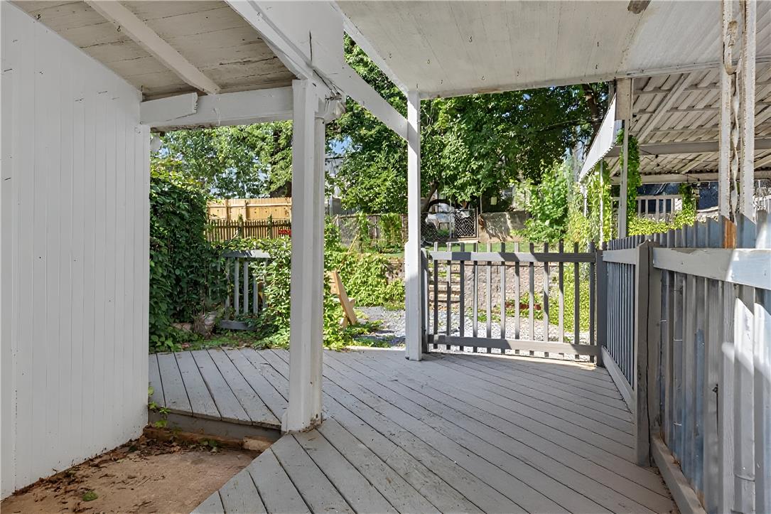 29 Warren Street Property Photo 9
