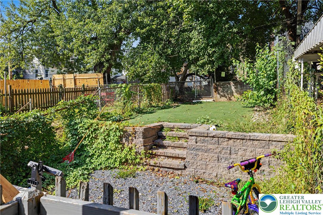 29 Warren Street Property Photo 10