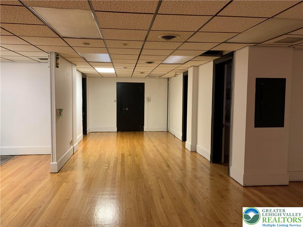 215 N 9th Street Property Photo 2