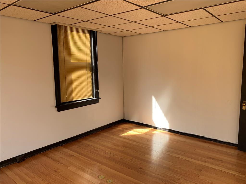 215 N 9th Street Property Photo 4