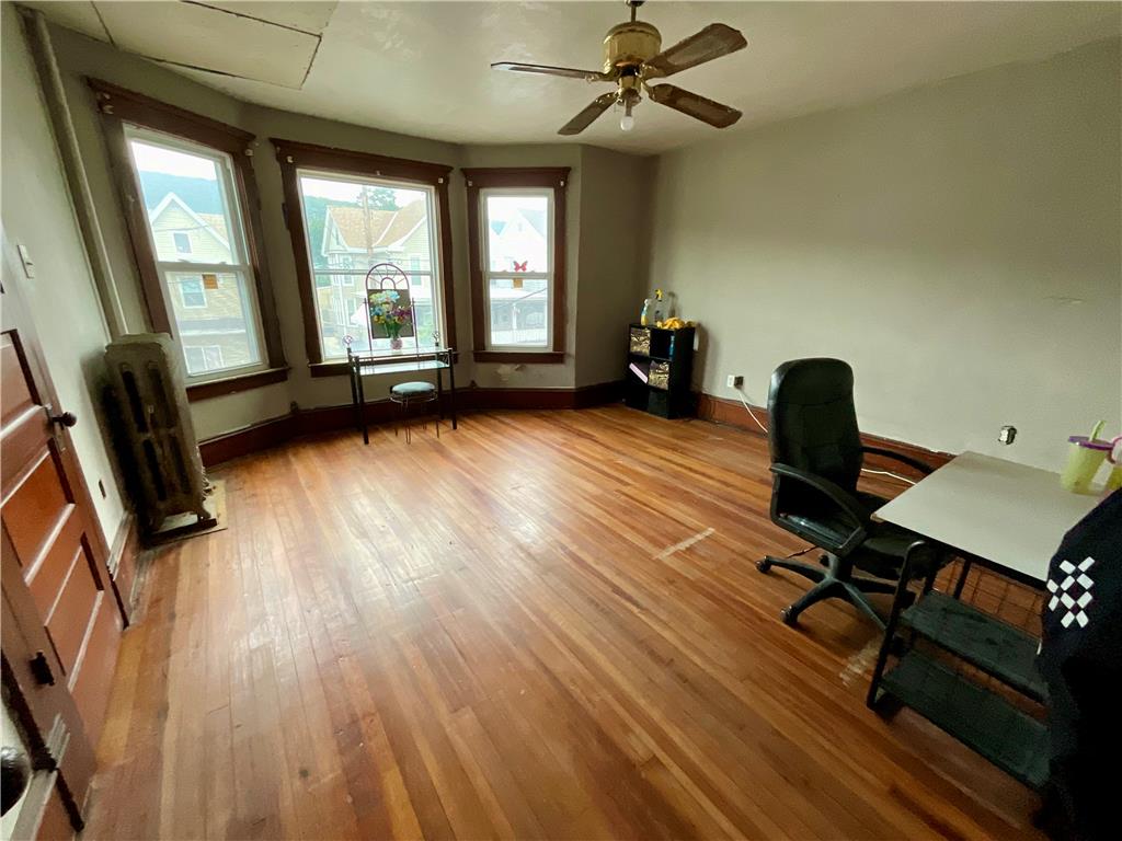 320 West Ridge Street Property Photo 4
