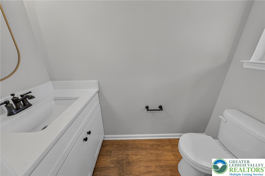546 North Street Property Photo 7