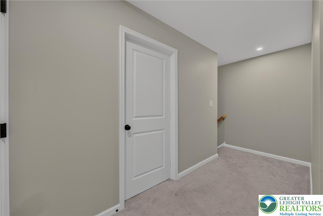 546 North Street Property Photo 17