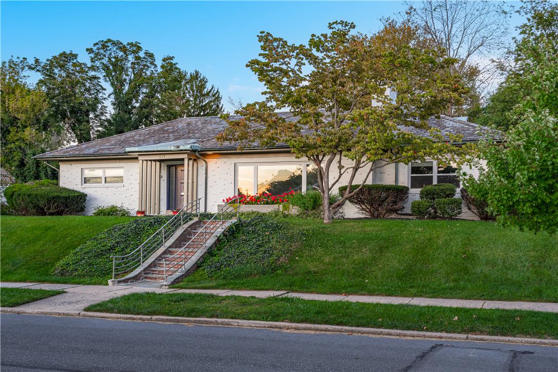 527 28th Street Property Photo 1
