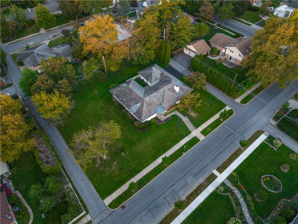 527 28th Street Property Photo 4