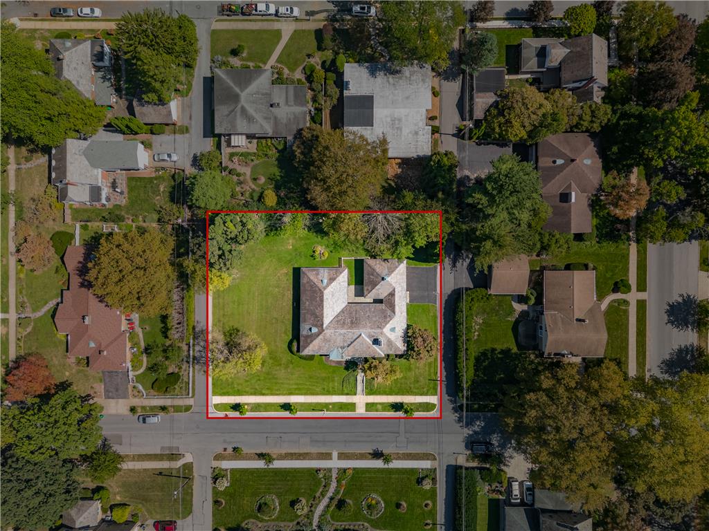 527 28th Street Property Photo 5