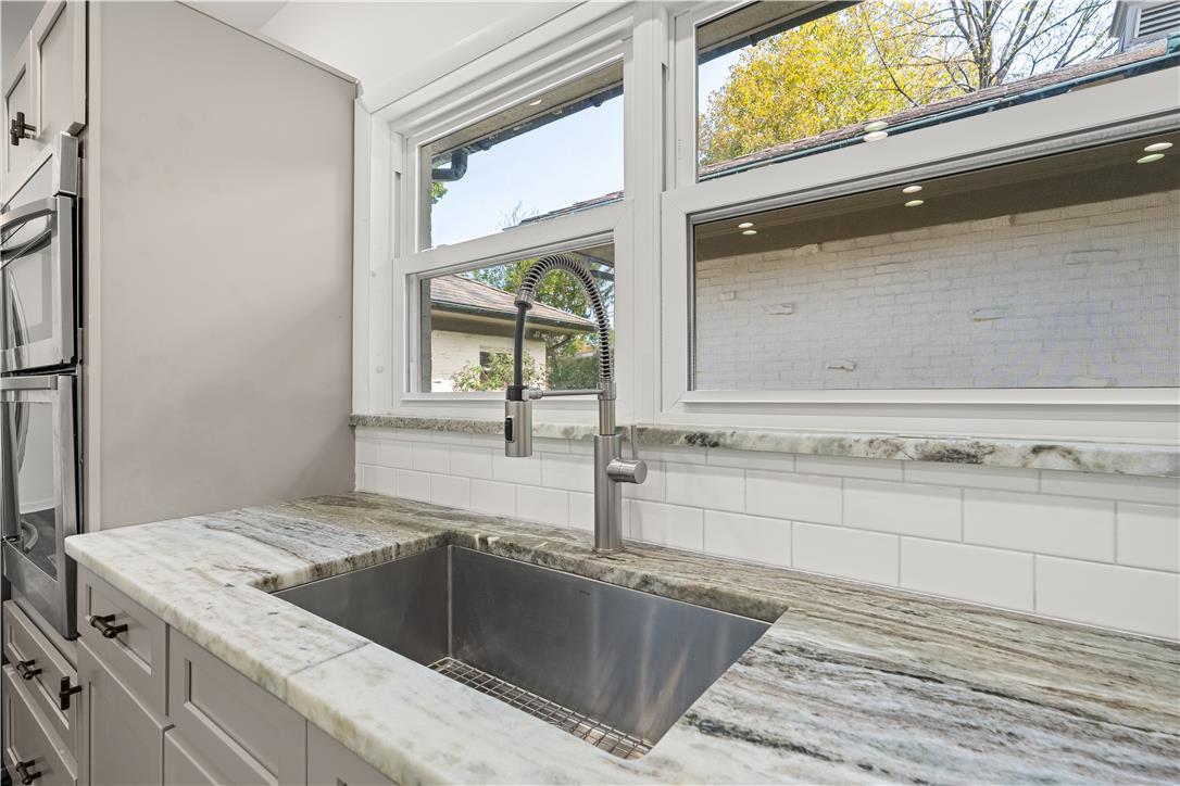 527 28th Street Property Photo 22