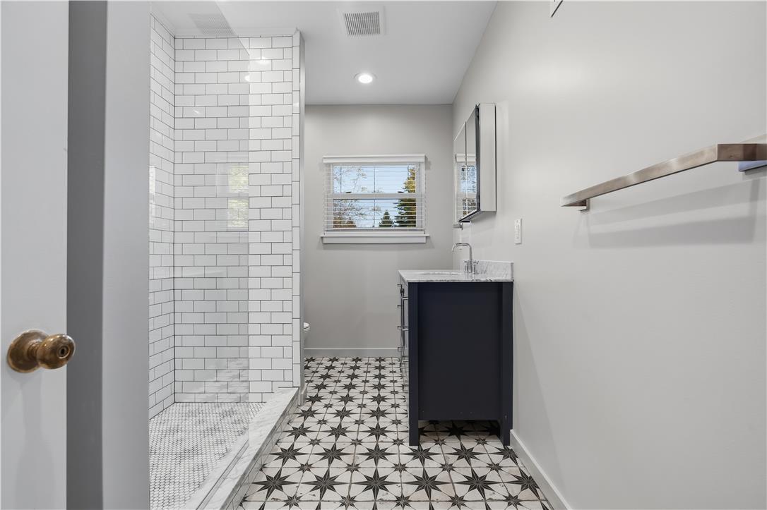 527 28th Street Property Photo 39