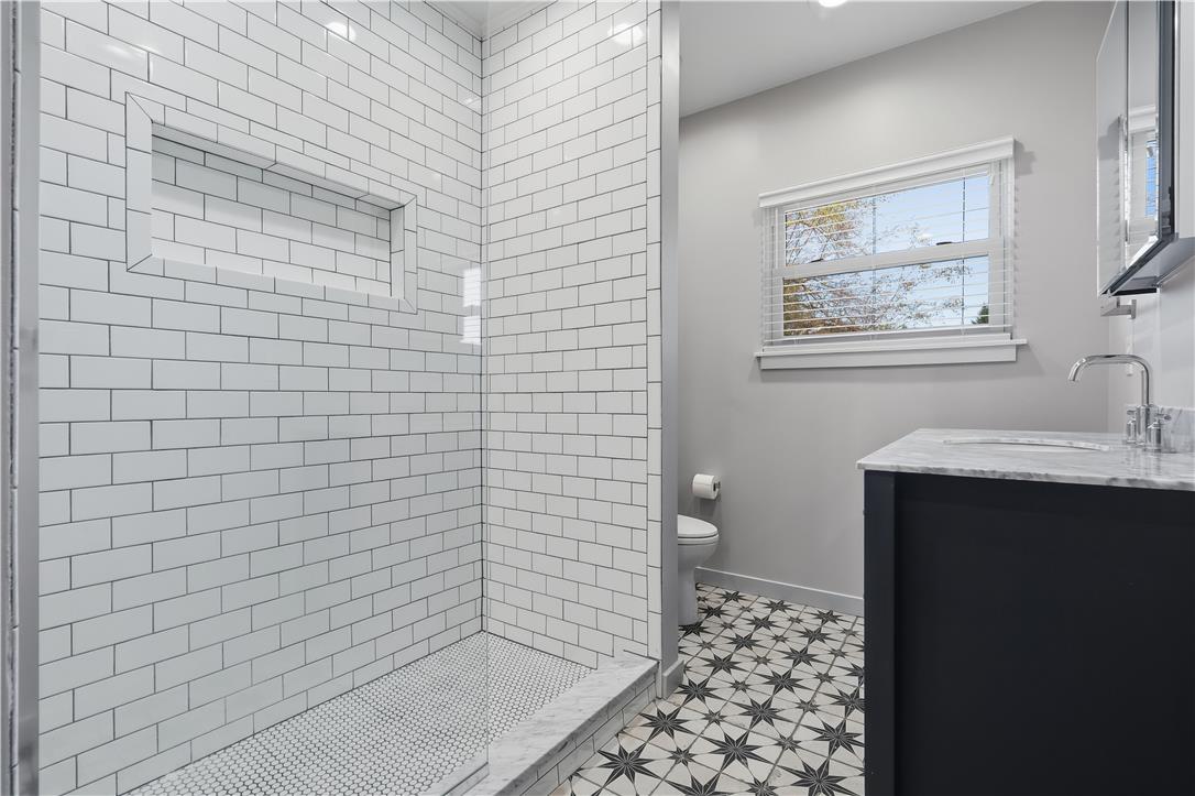 527 28th Street Property Photo 40