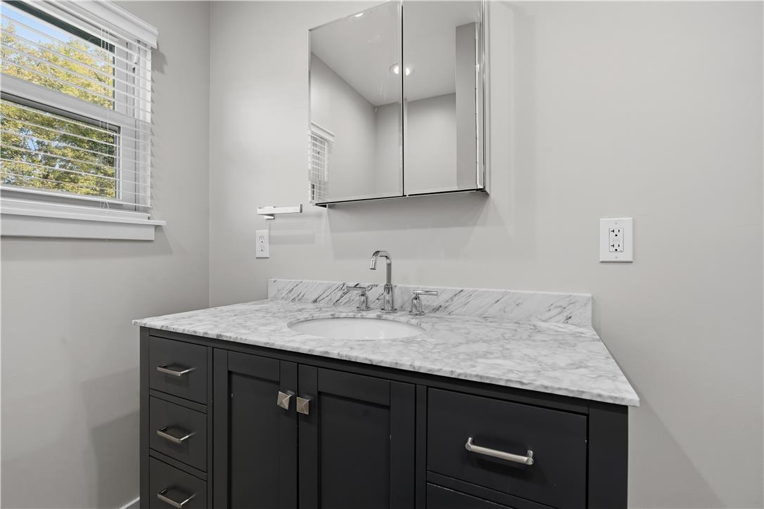 527 28th Street Property Photo 41