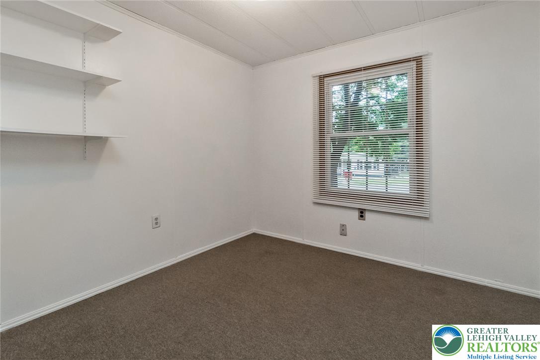 1010 Spruce Lane Property Photo 23