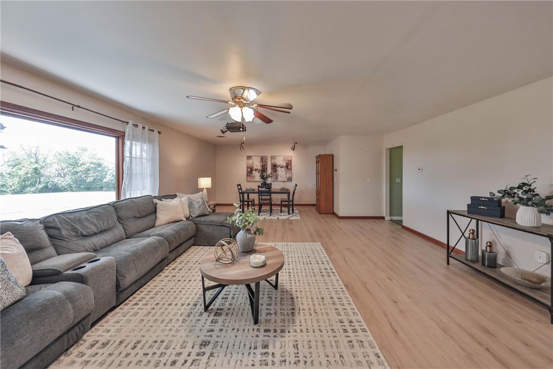 295 Crown View Avenue Property Photo 12