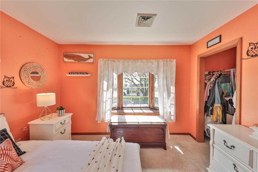 295 Crown View Avenue Property Photo 41