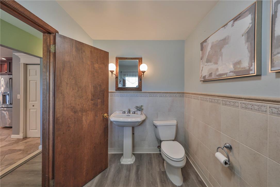 295 Crown View Avenue Property Photo 45
