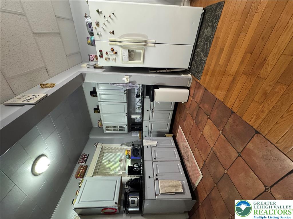 730 8th Street Property Photo 10