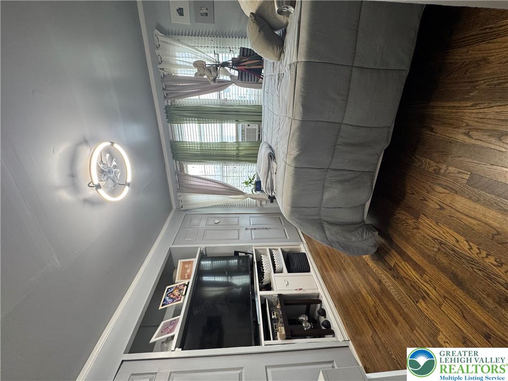 730 8th Street Property Photo 15