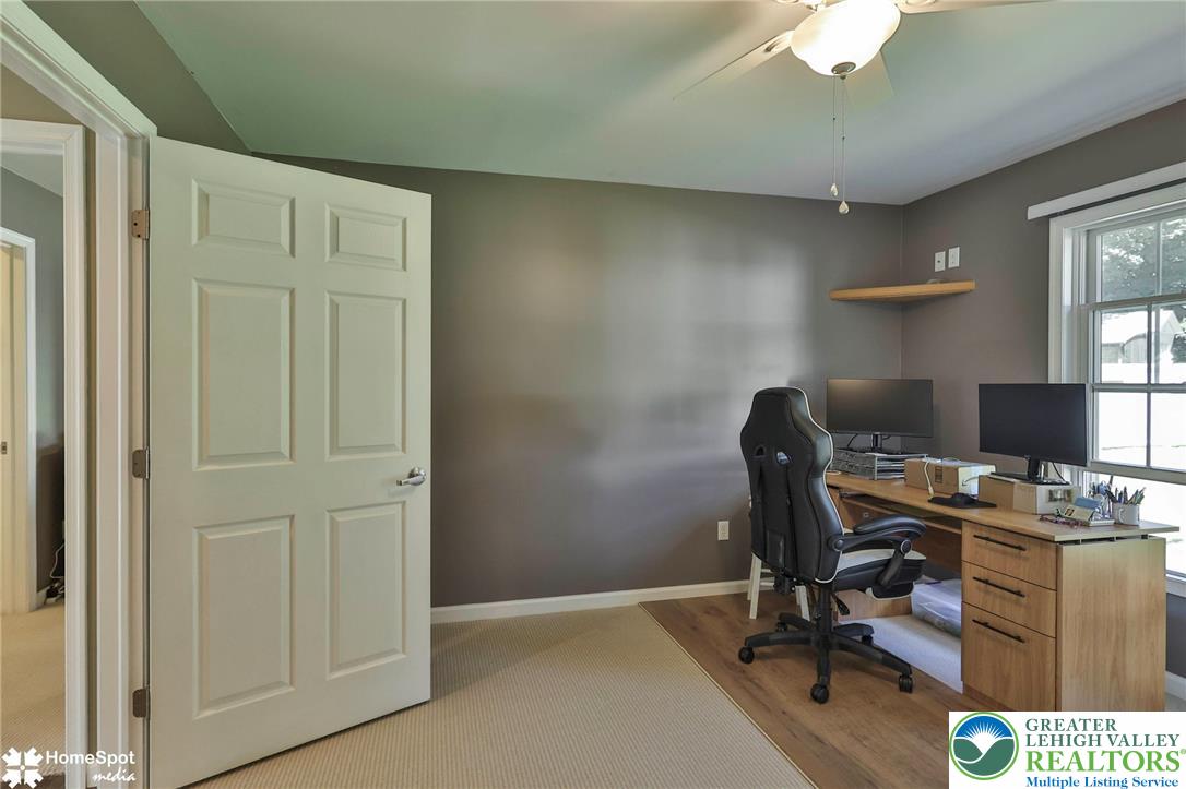 4325 Levans Road Property Photo 16