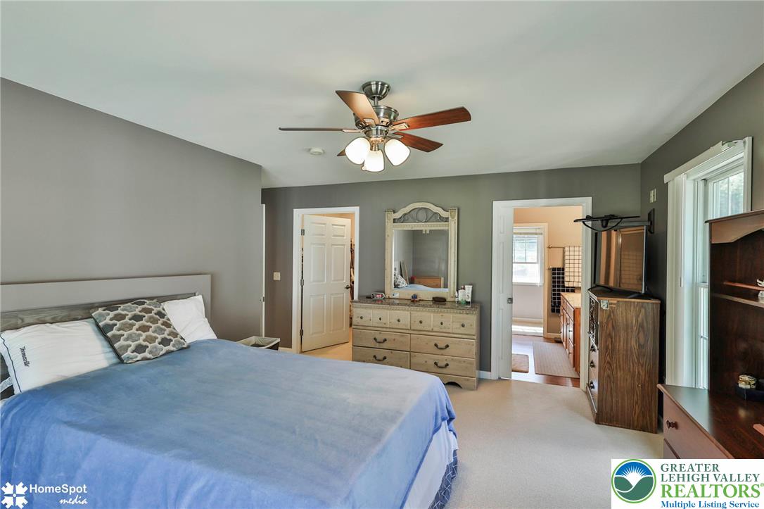 4325 Levans Road Property Photo 20