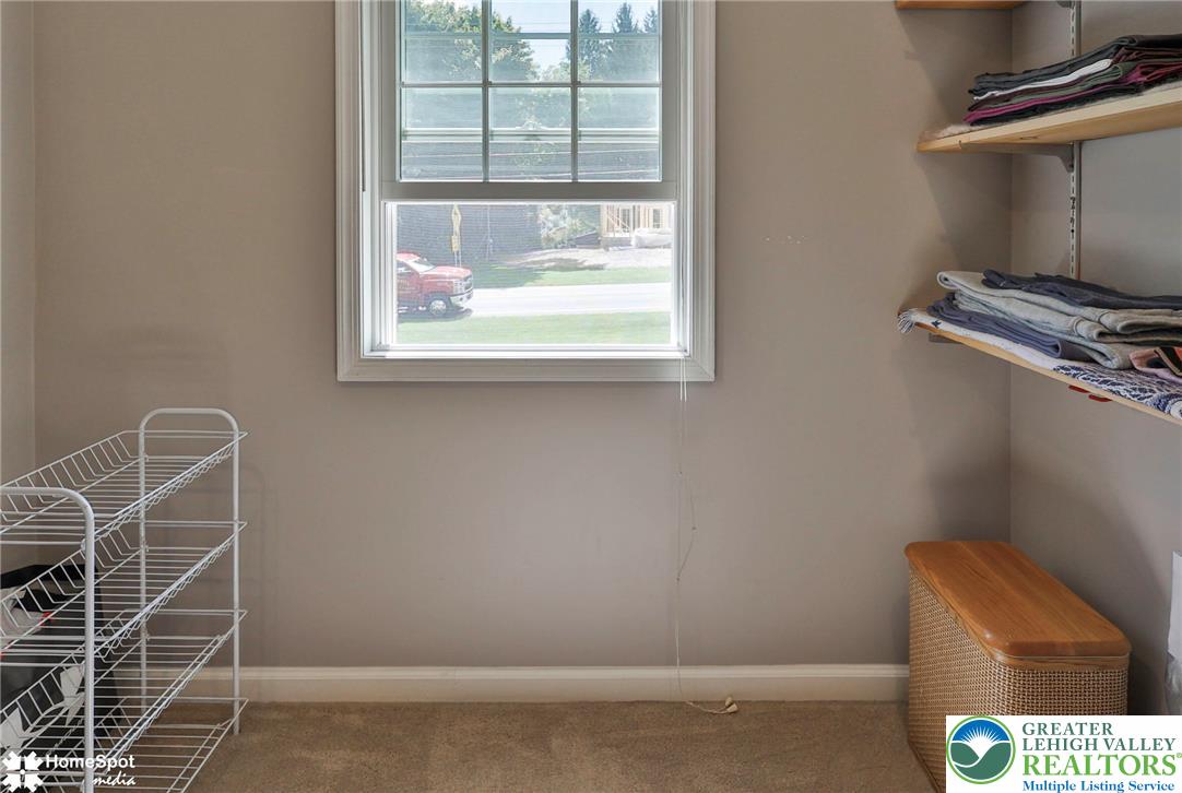 4325 Levans Road Property Photo 24