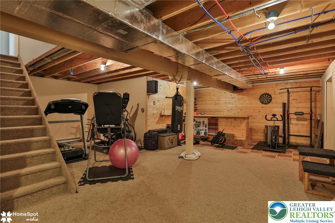 4325 Levans Road Property Photo 27