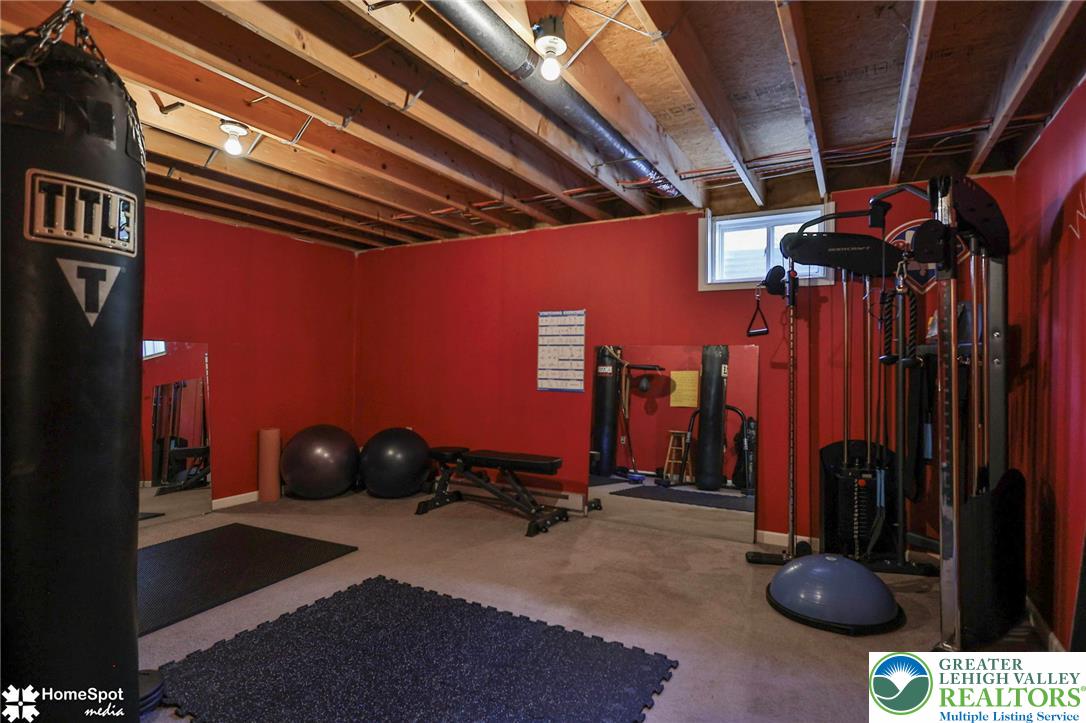 4325 Levans Road Property Photo 32