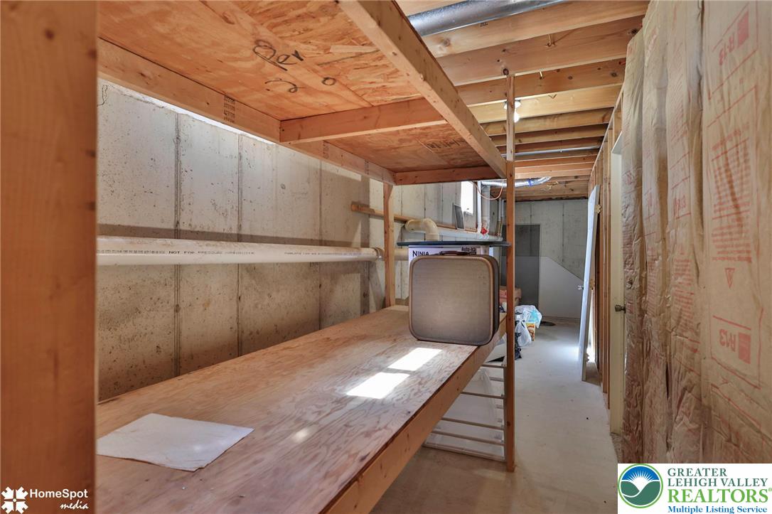 4325 Levans Road Property Photo 34