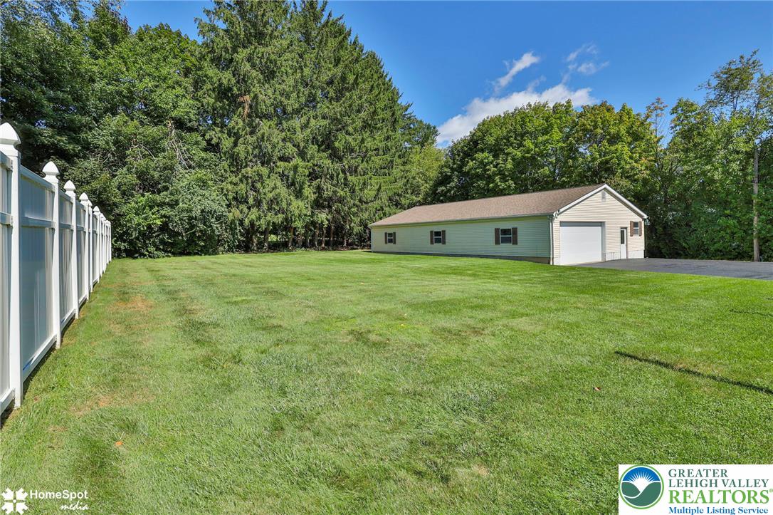 4325 Levans Road Property Photo 39