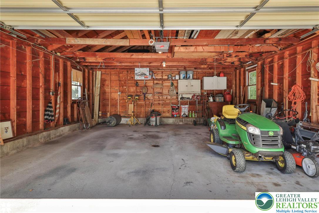 4325 Levans Road Property Photo 42