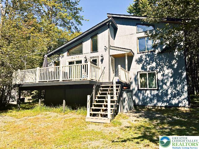 1358 Winding Way Property Photo 1