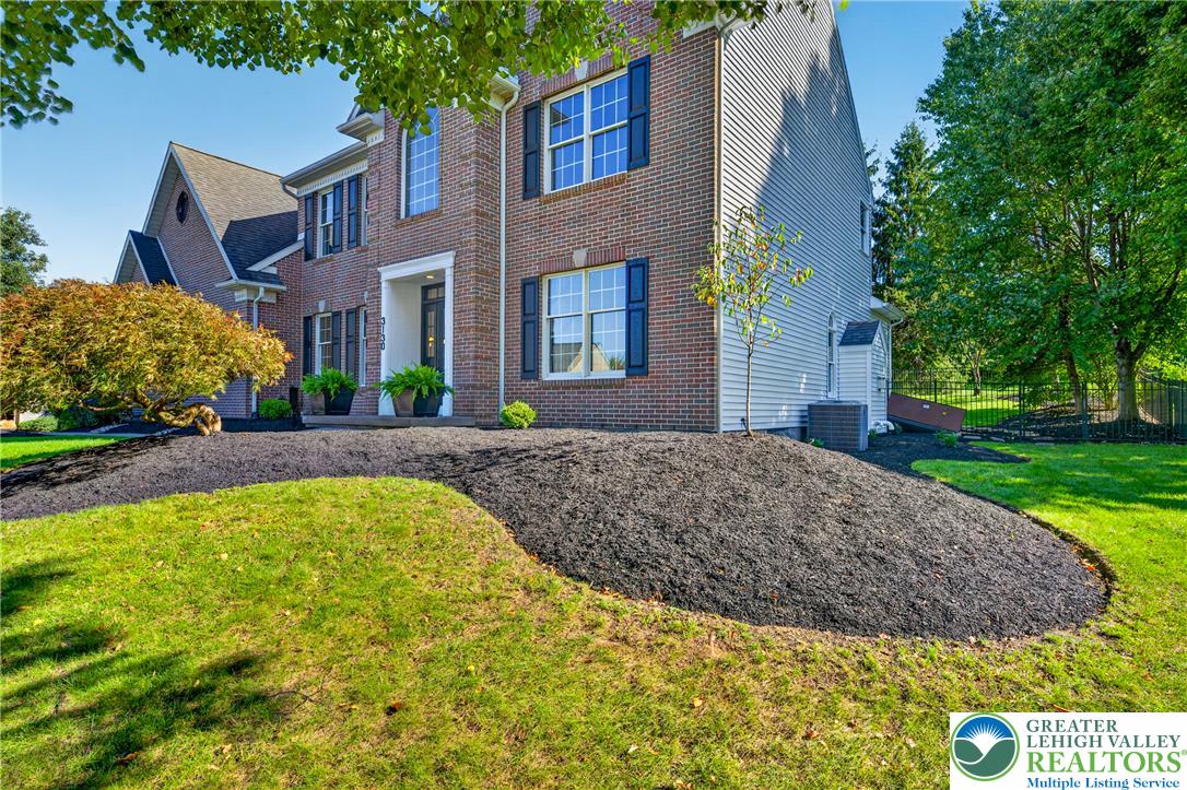 3130 Muirfield Road Property Photo 5