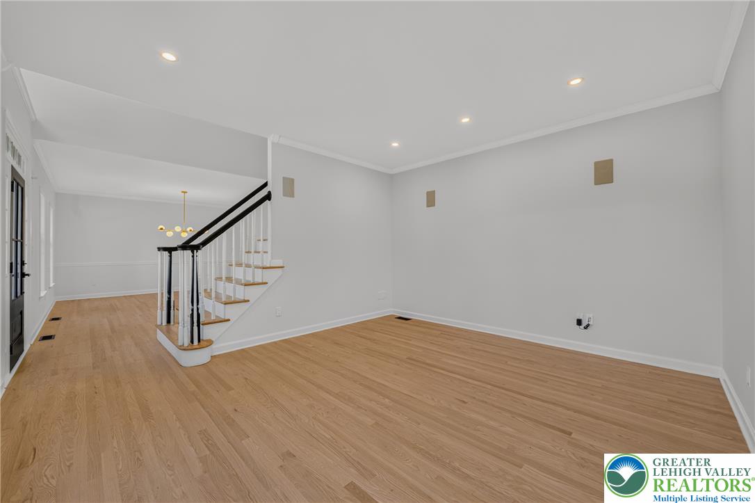 3130 Muirfield Road Property Photo 8