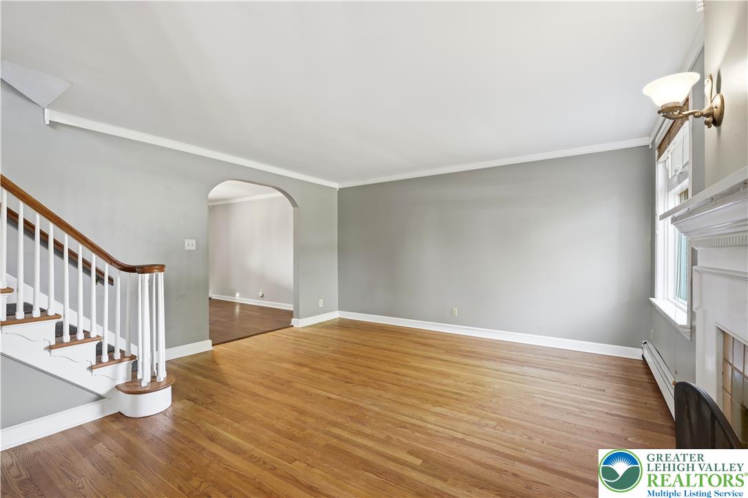 2202 West Union Street Property Photo 8