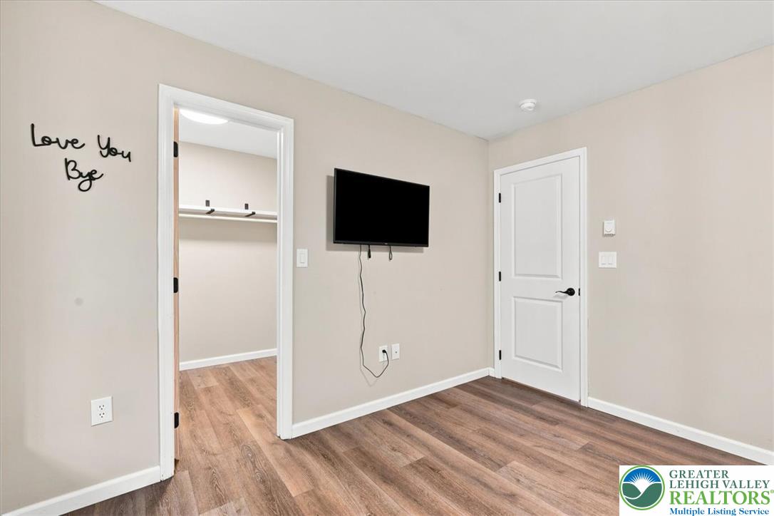 184 Sir Bradford Road Property Photo 21