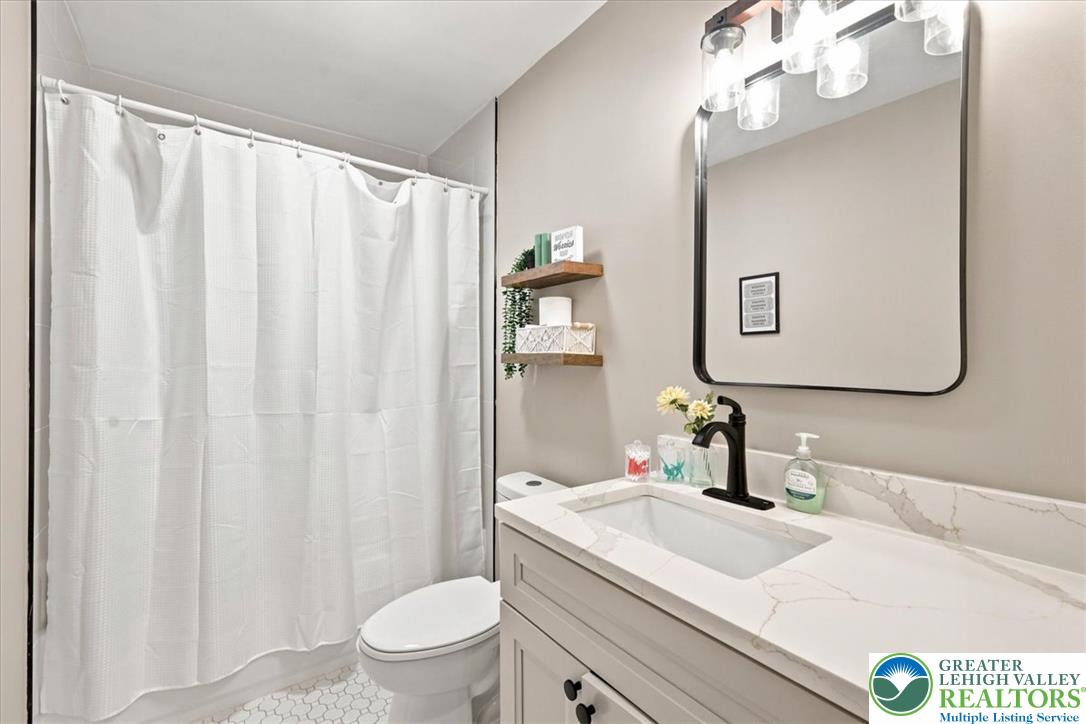 184 Sir Bradford Road Property Photo 22