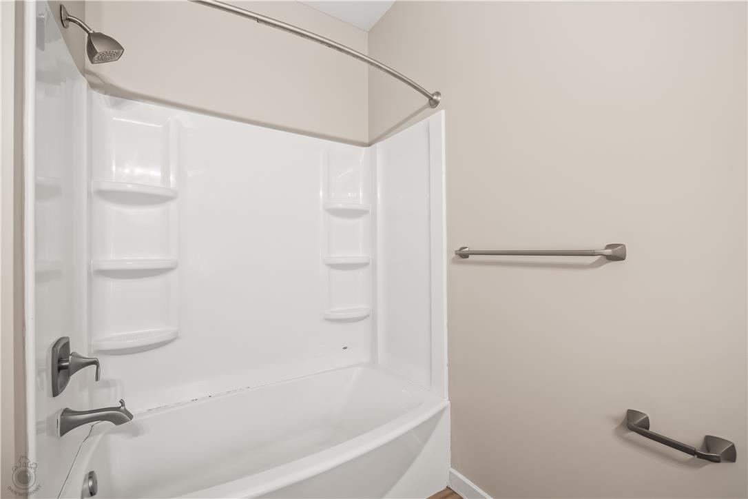 16 Centre Square 3e Property Photo 11