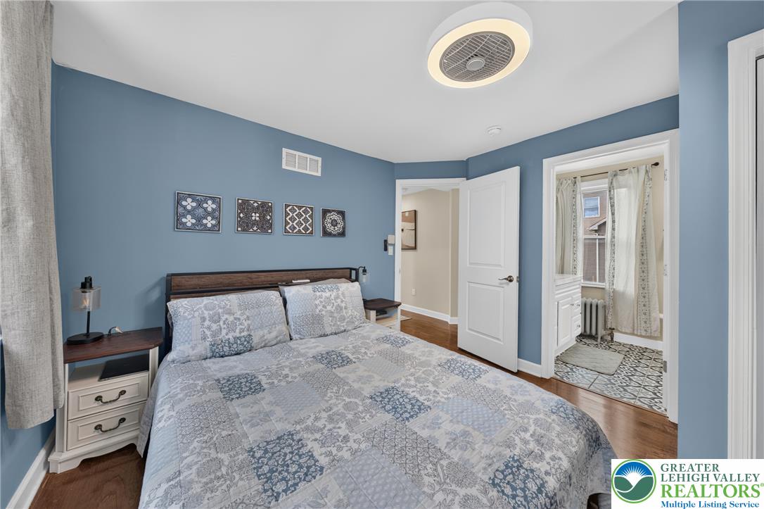 903 Seneca Street Property Photo 21